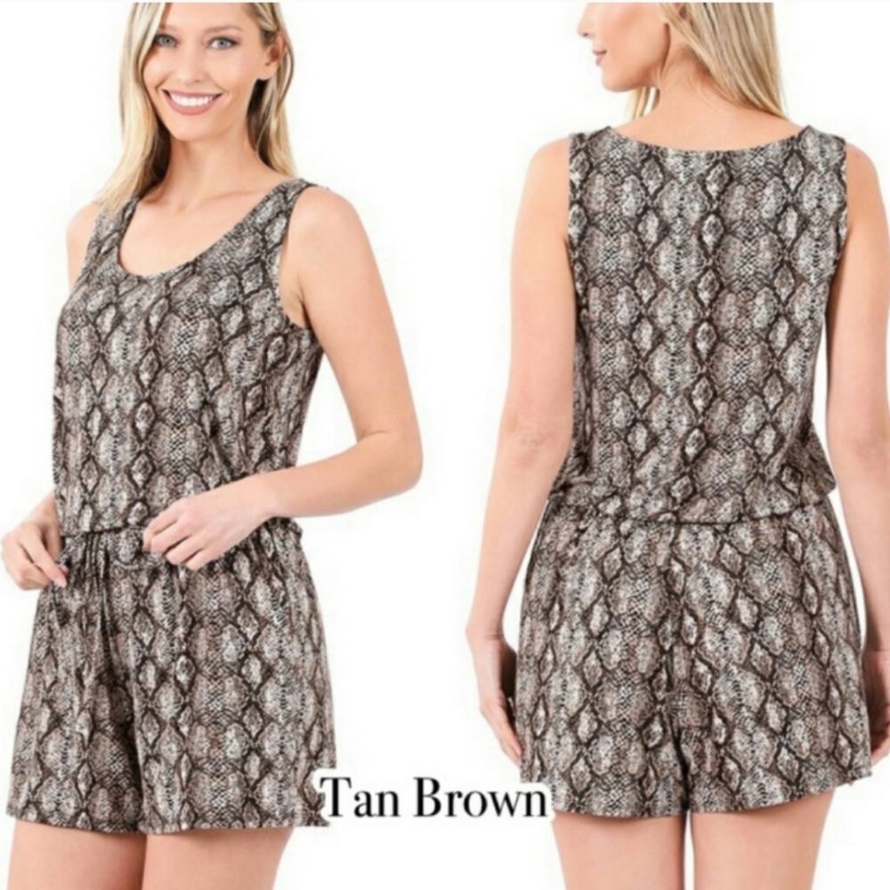 Zenana Outfitters Snakeskin Print Romper w Pockets NWOT
